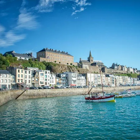 아파트 Les Pieds Dans L'eau *