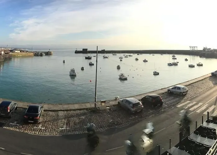 Les Pieds Dans L'eau