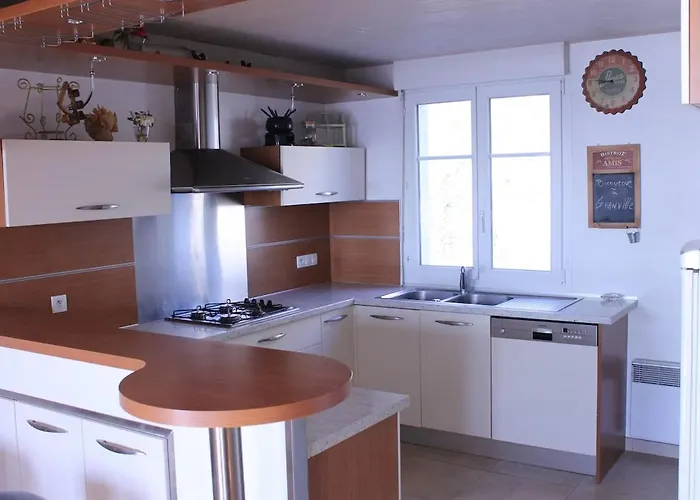 Les Pieds Dans L'eau Granville