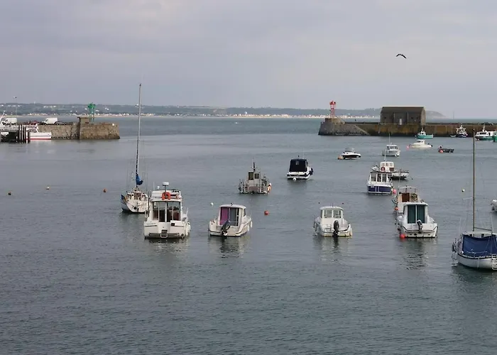 Les Pieds Dans L'eau * Granville