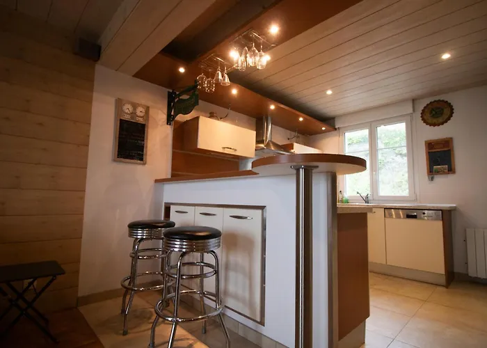 Les Pieds Dans L'eau